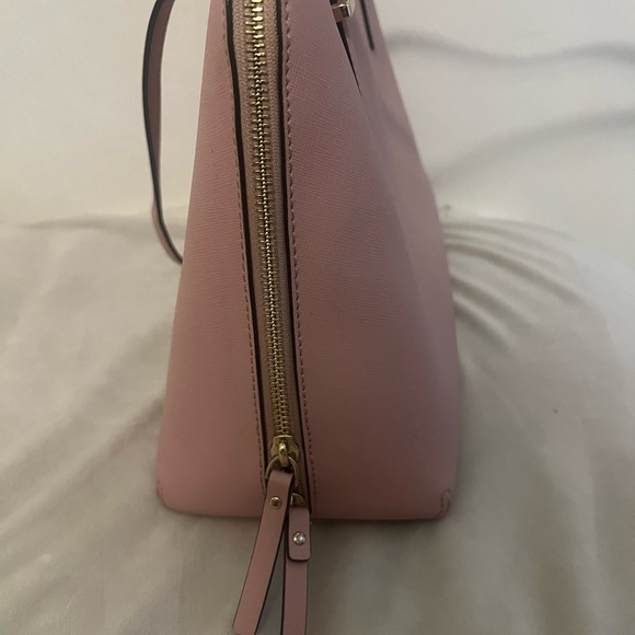 Kate Spade pink purse in great condition. - Picture 3 of 10